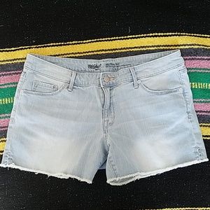 SALE 5/$20🎉Mossimo Mid Rise Midi Denim Shorts